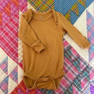 Kyte Onesie Gold (Newborn)